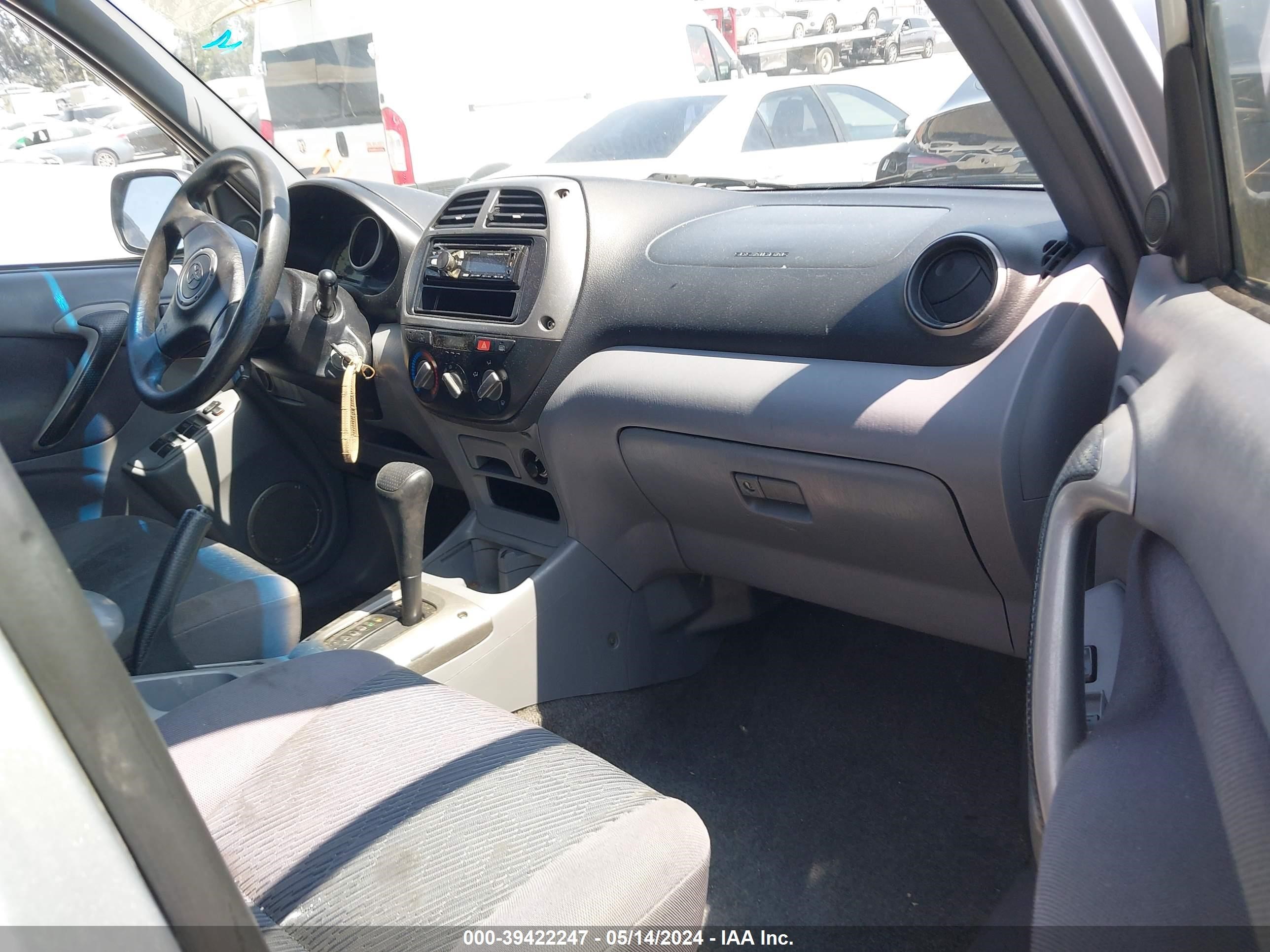 Photo 4 VIN: JTEGH20V330093403 - TOYOTA RAV 4 