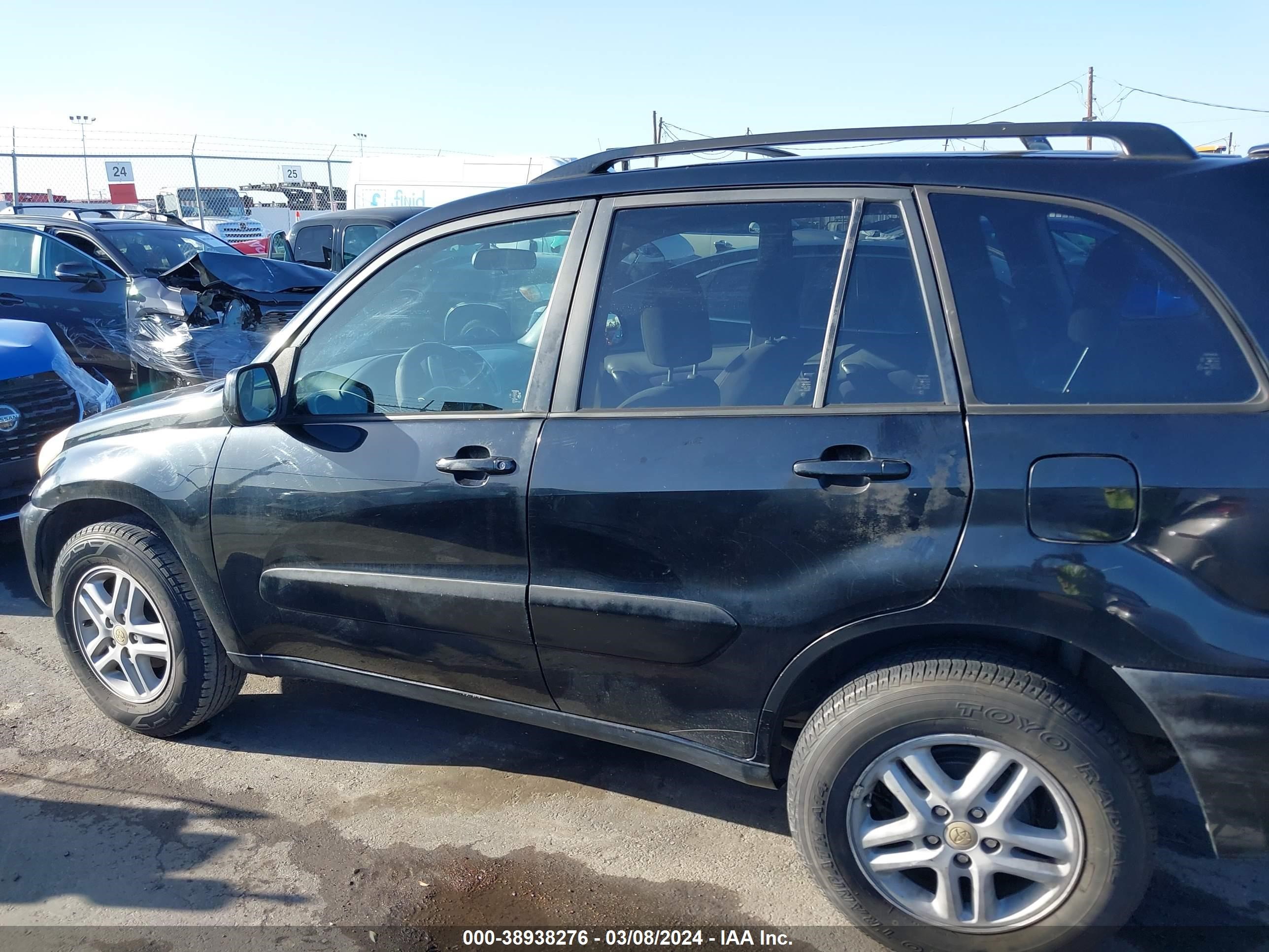 Photo 13 VIN: JTEGH20V520067660 - TOYOTA RAV 4 