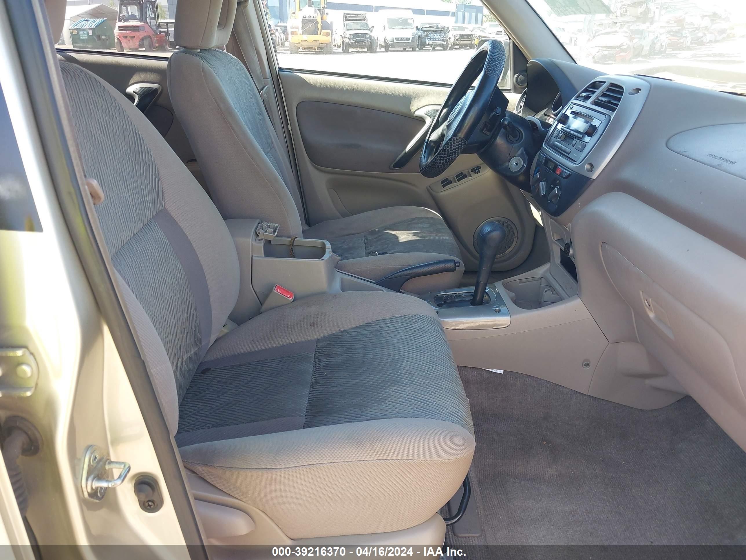 Photo 4 VIN: JTEGH20VX30083516 - TOYOTA RAV 4 