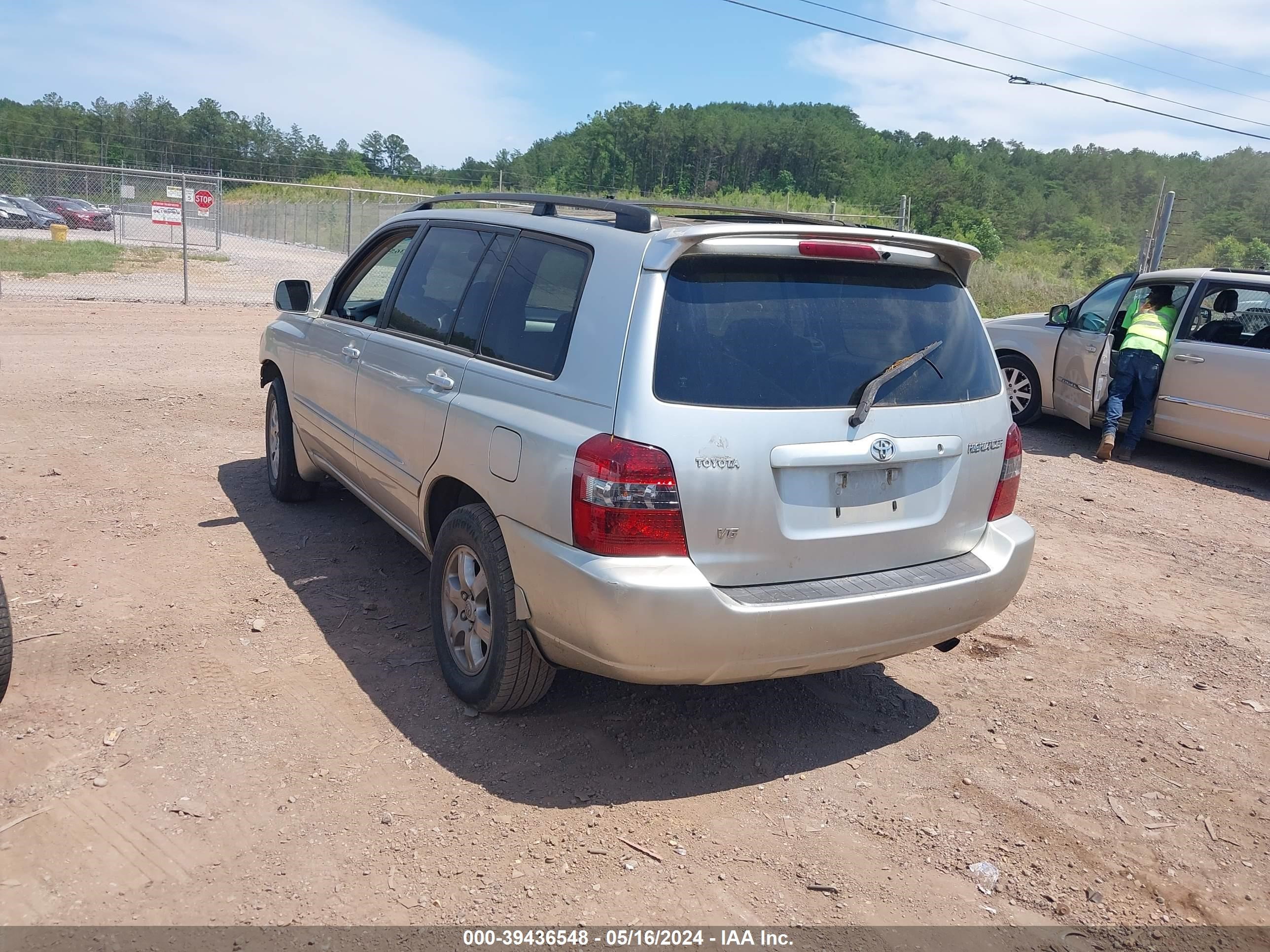 Photo 2 VIN: JTEGP21A360113829 - TOYOTA HIGHLANDER 