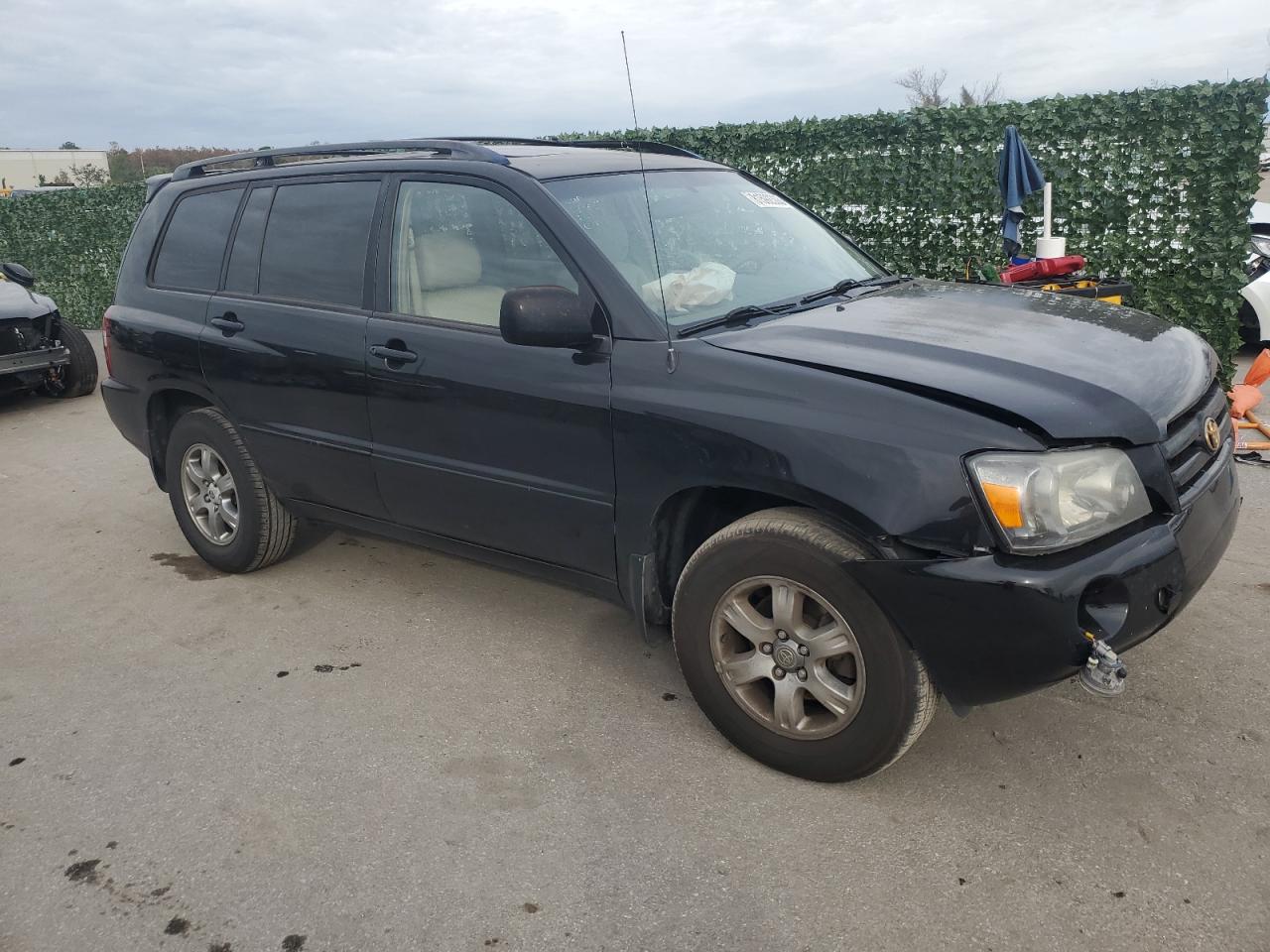 Photo 3 VIN: JTEGP21A850065212 - TOYOTA HIGHLANDER 