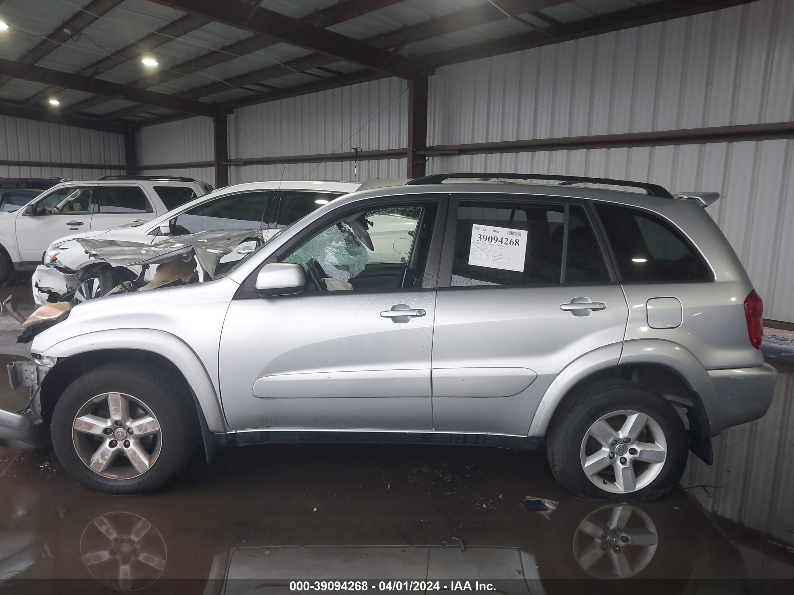 Photo 12 VIN: JTEHD20V356028227 - TOYOTA RAV 4 