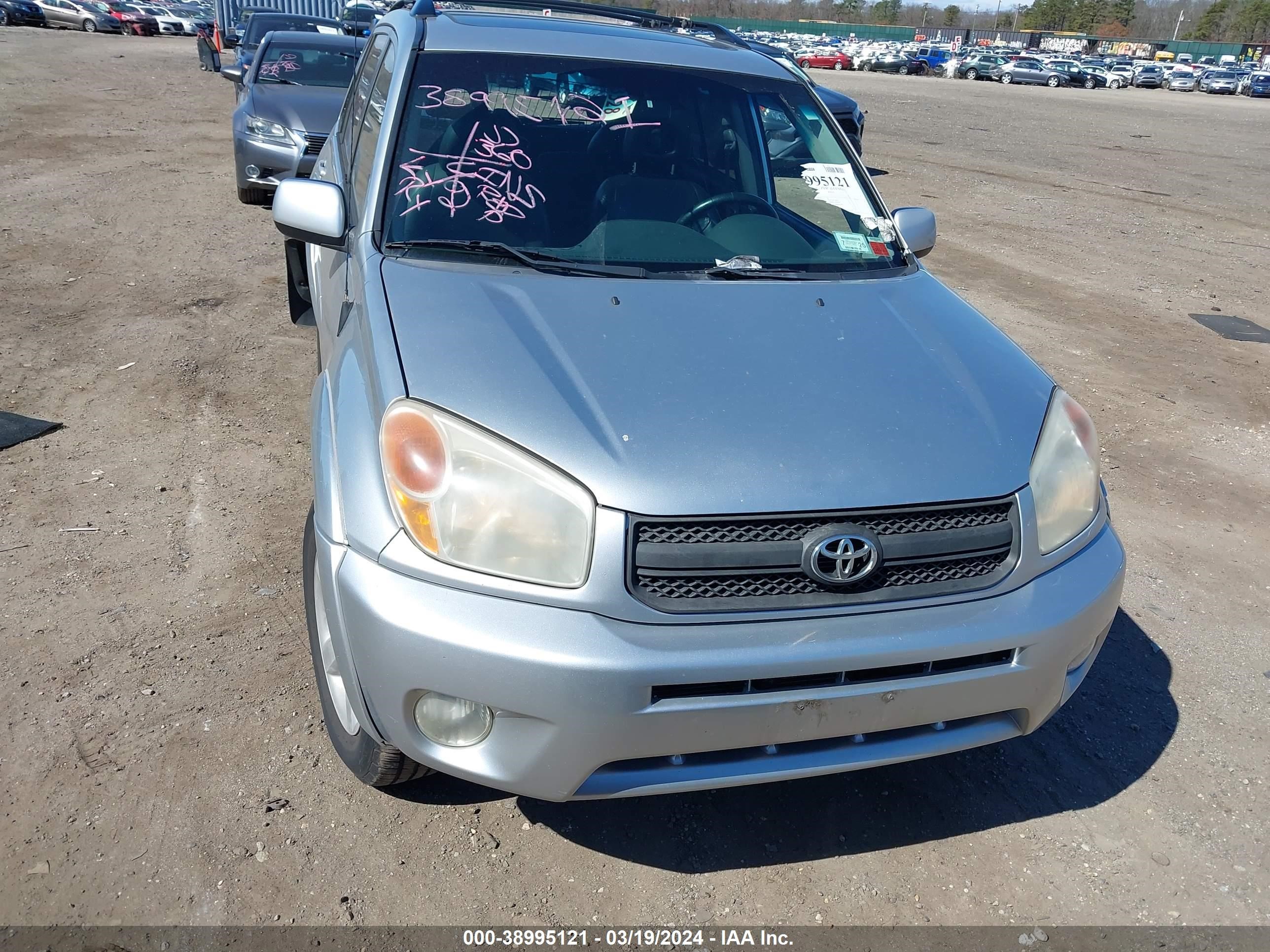 Photo 11 VIN: JTEHD20V656038055 - TOYOTA RAV 4 