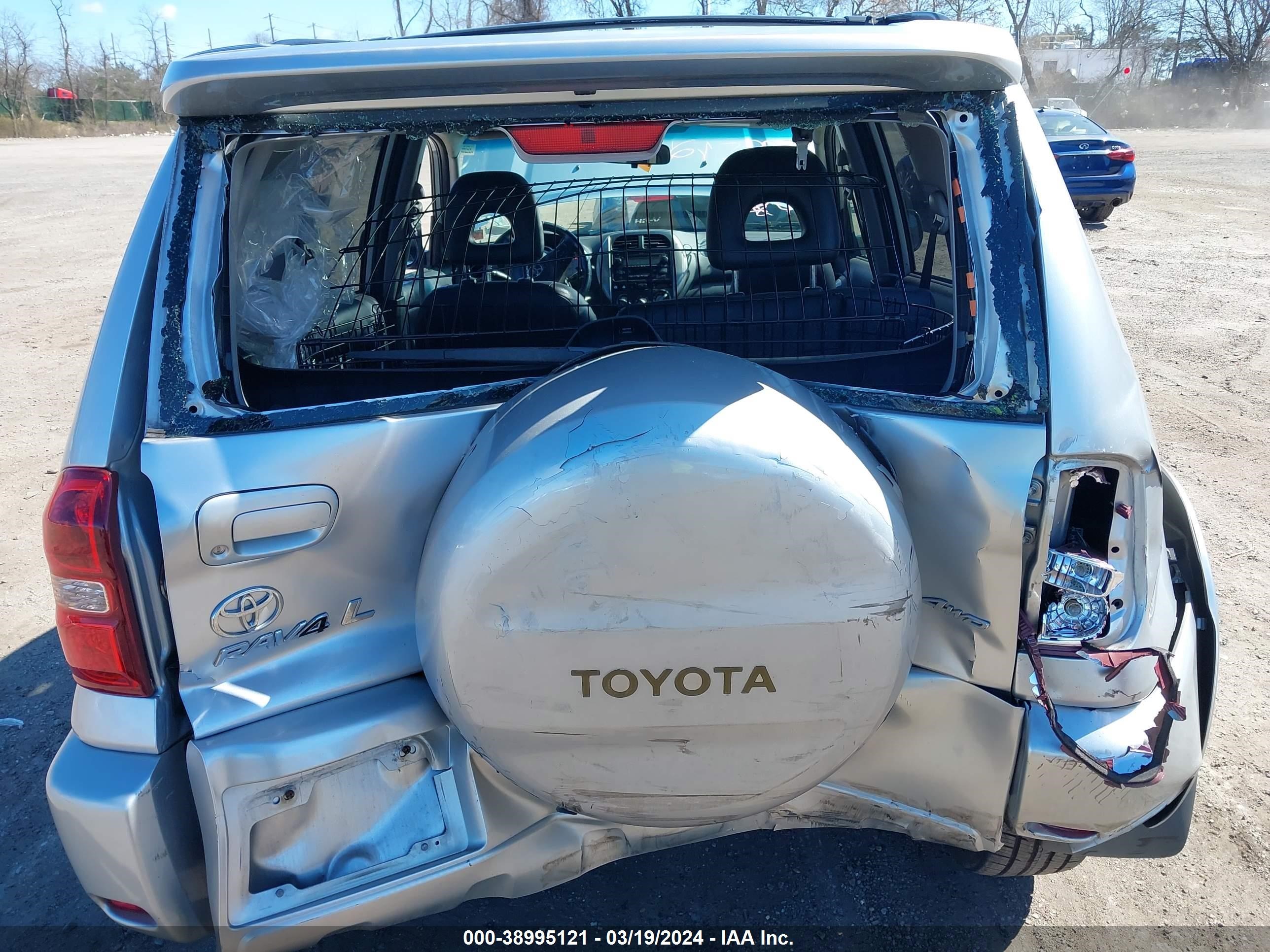 Photo 5 VIN: JTEHD20V656038055 - TOYOTA RAV 4 