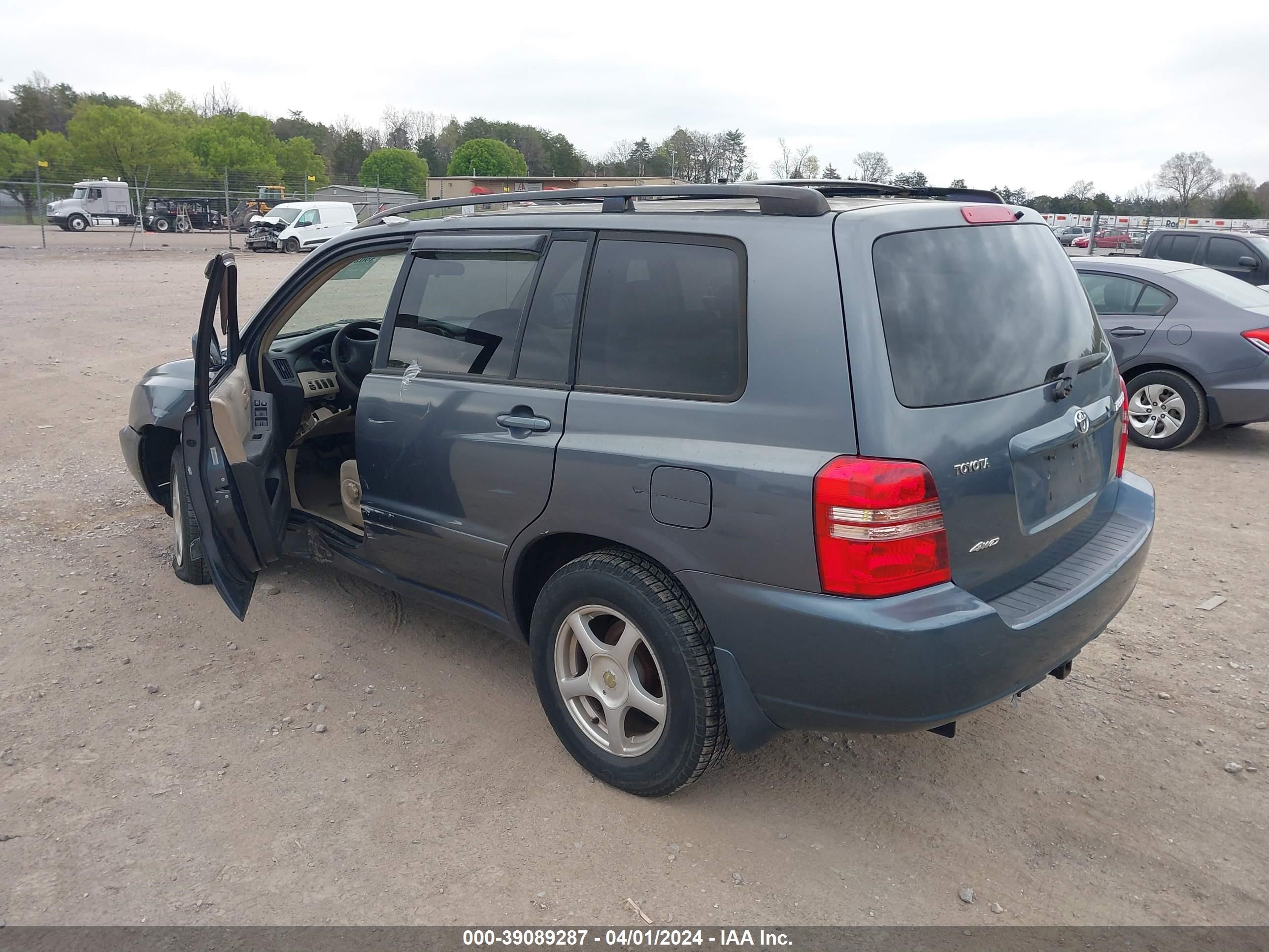 Photo 2 VIN: JTEHD21A220014250 - TOYOTA HIGHLANDER 