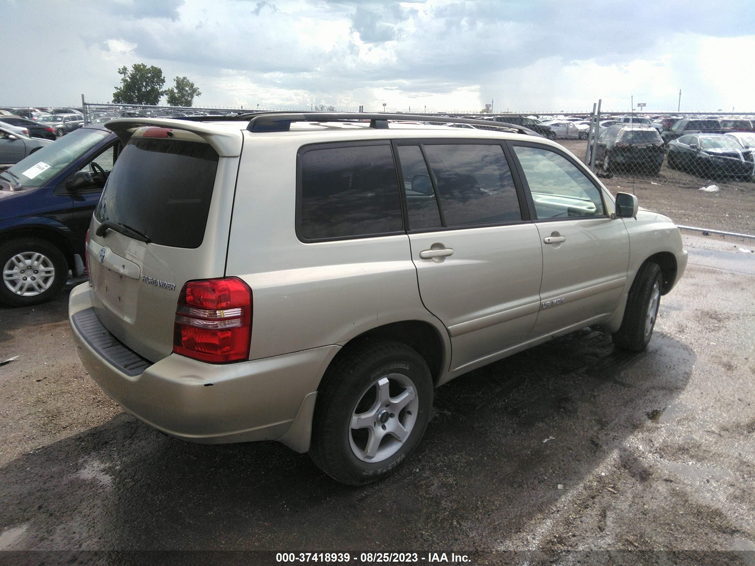 Photo 3 VIN: JTEHF21A930122960 - TOYOTA HIGHLANDER 