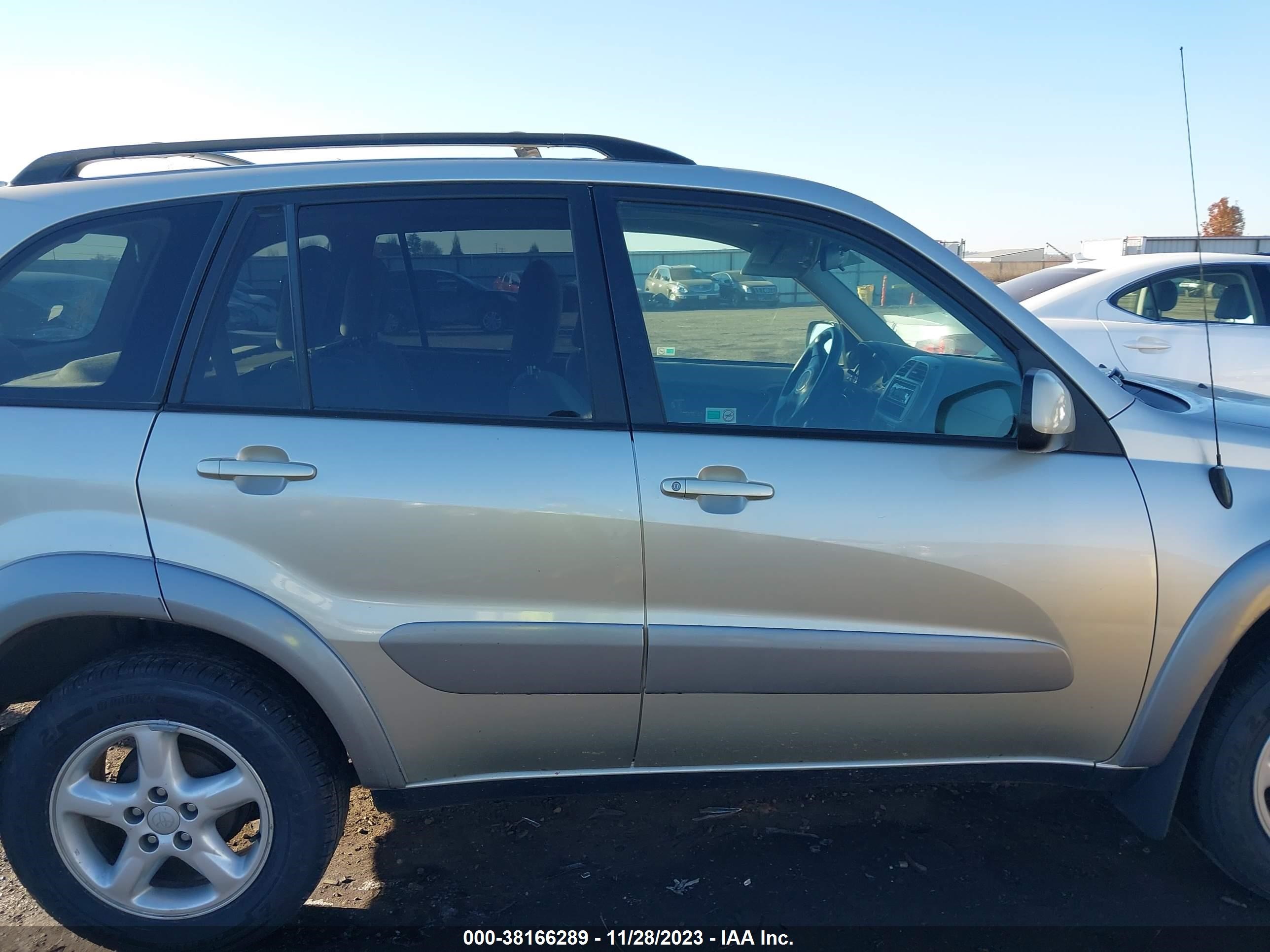 Photo 12 VIN: JTEHH20V310111626 - TOYOTA RAV 4 