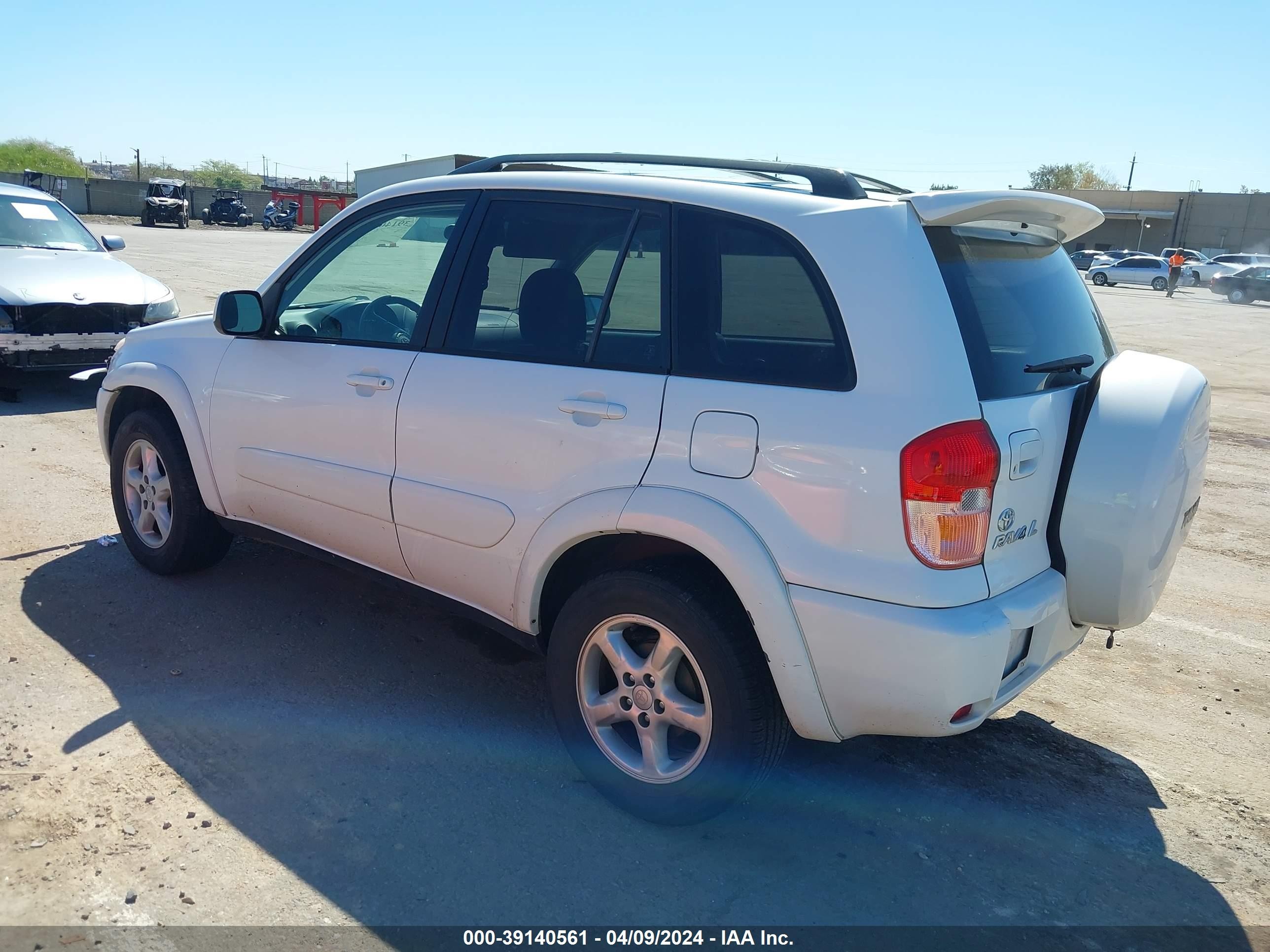 Photo 2 VIN: JTEHH20V530194821 - TOYOTA RAV 4 