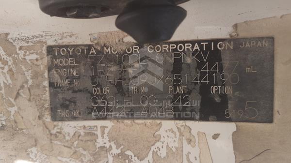 Photo 3 VIN: JTEHJ09JX65144190 - TOYOTA LAND CRUISER GXR 