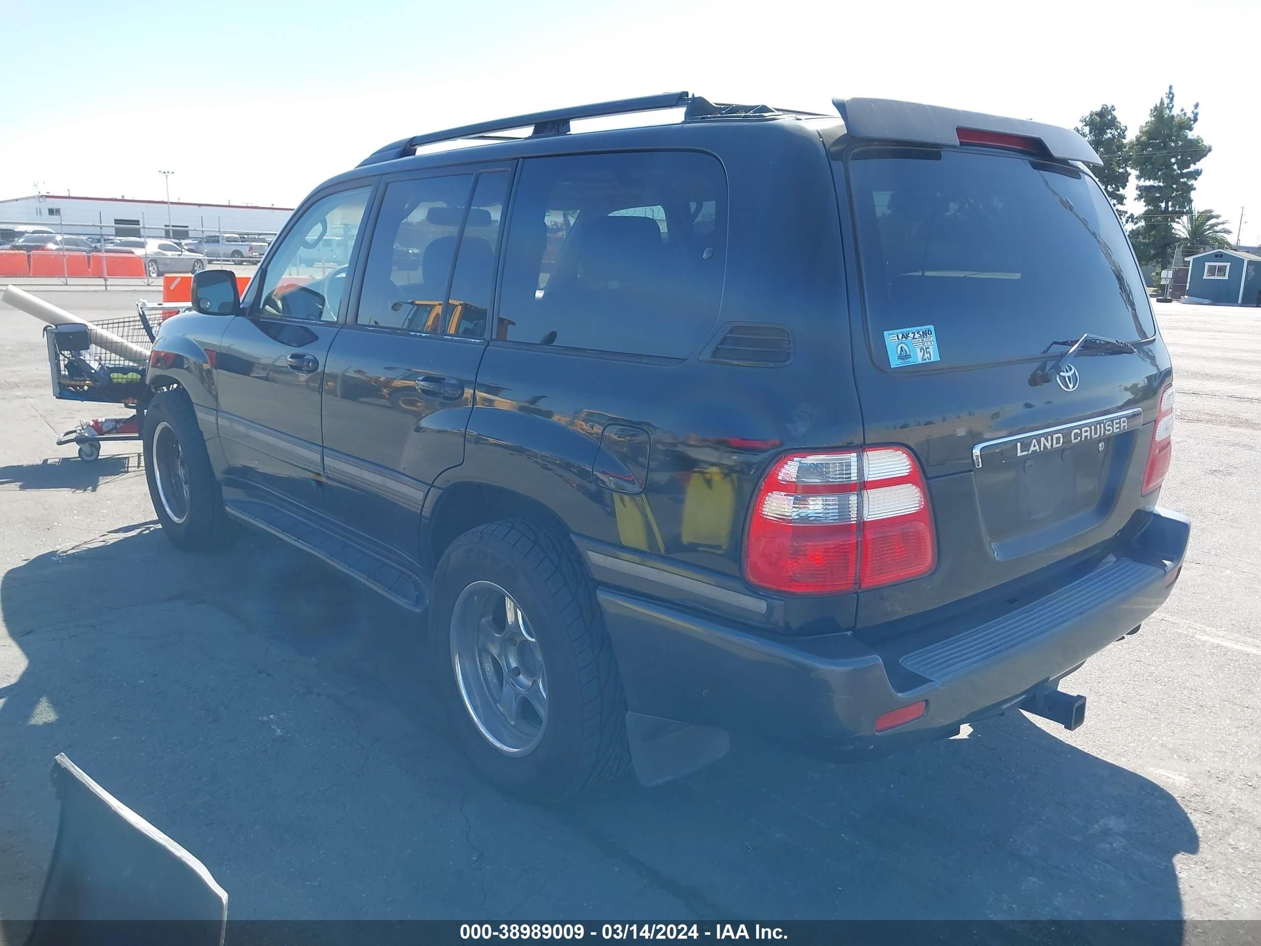 Photo 2 VIN: JTEHT05J052068107 - TOYOTA LAND CRUISER 