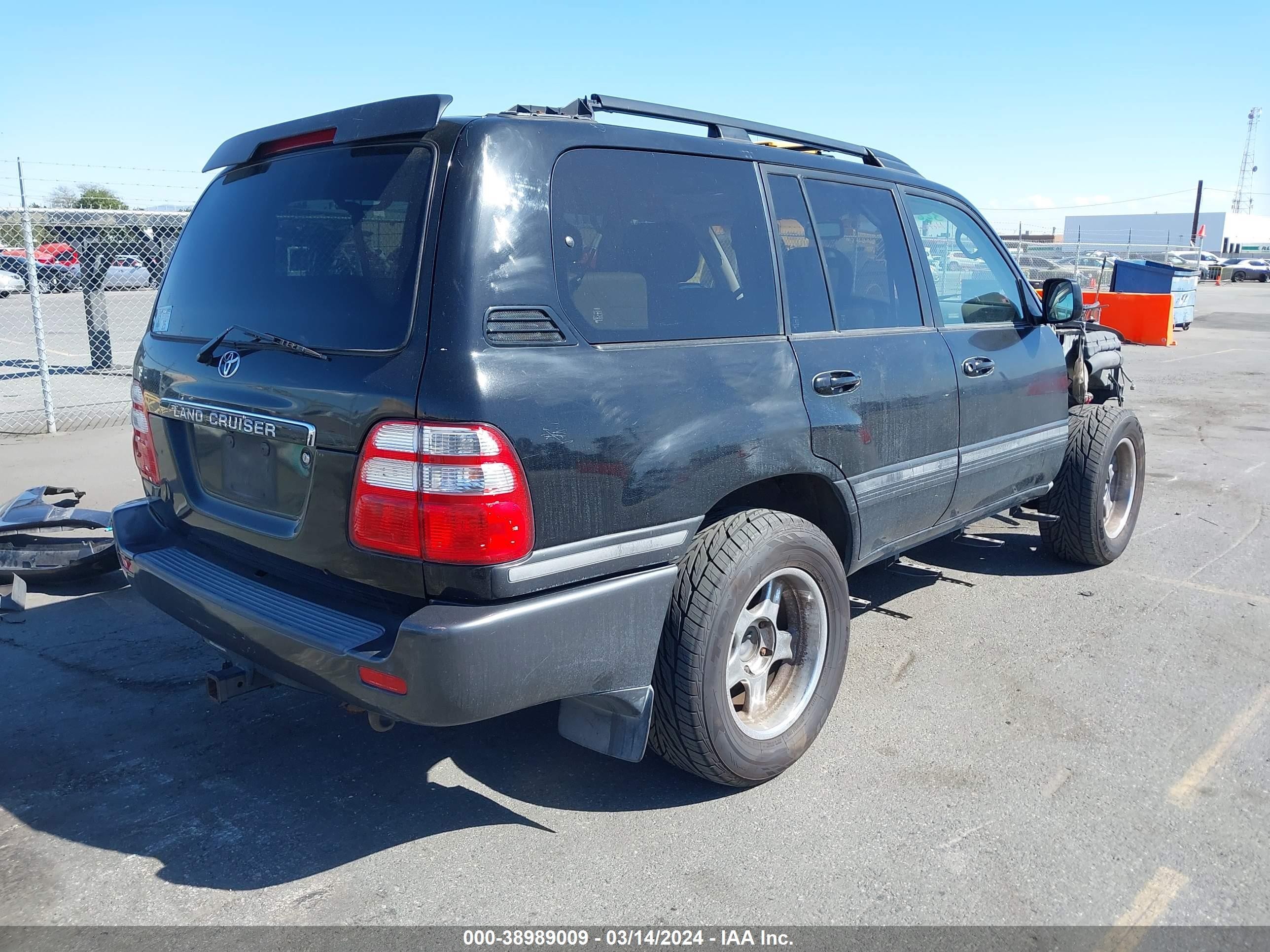 Photo 3 VIN: JTEHT05J052068107 - TOYOTA LAND CRUISER 