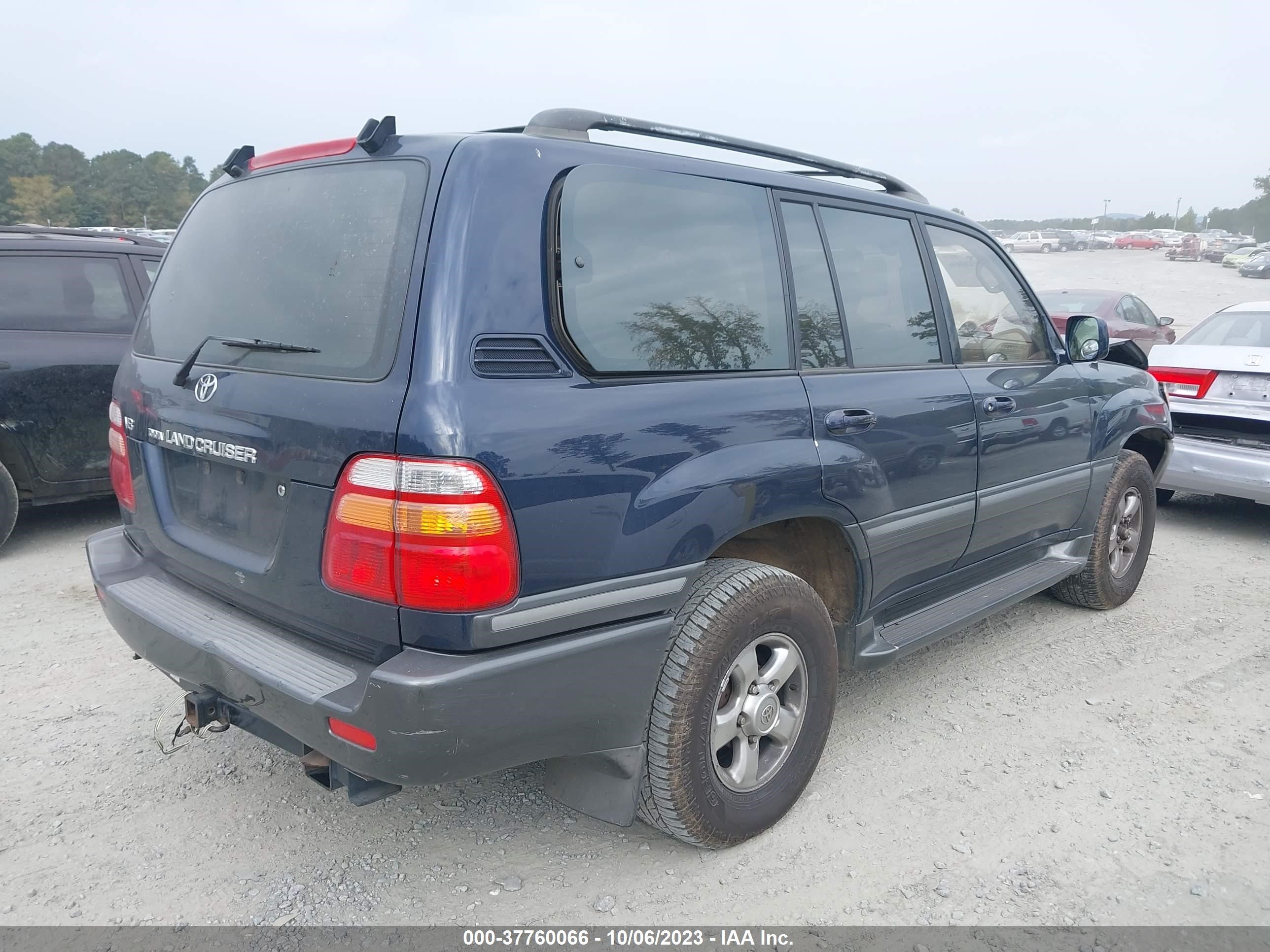 Photo 3 VIN: JTEHT05J212015967 - TOYOTA LAND CRUISER 