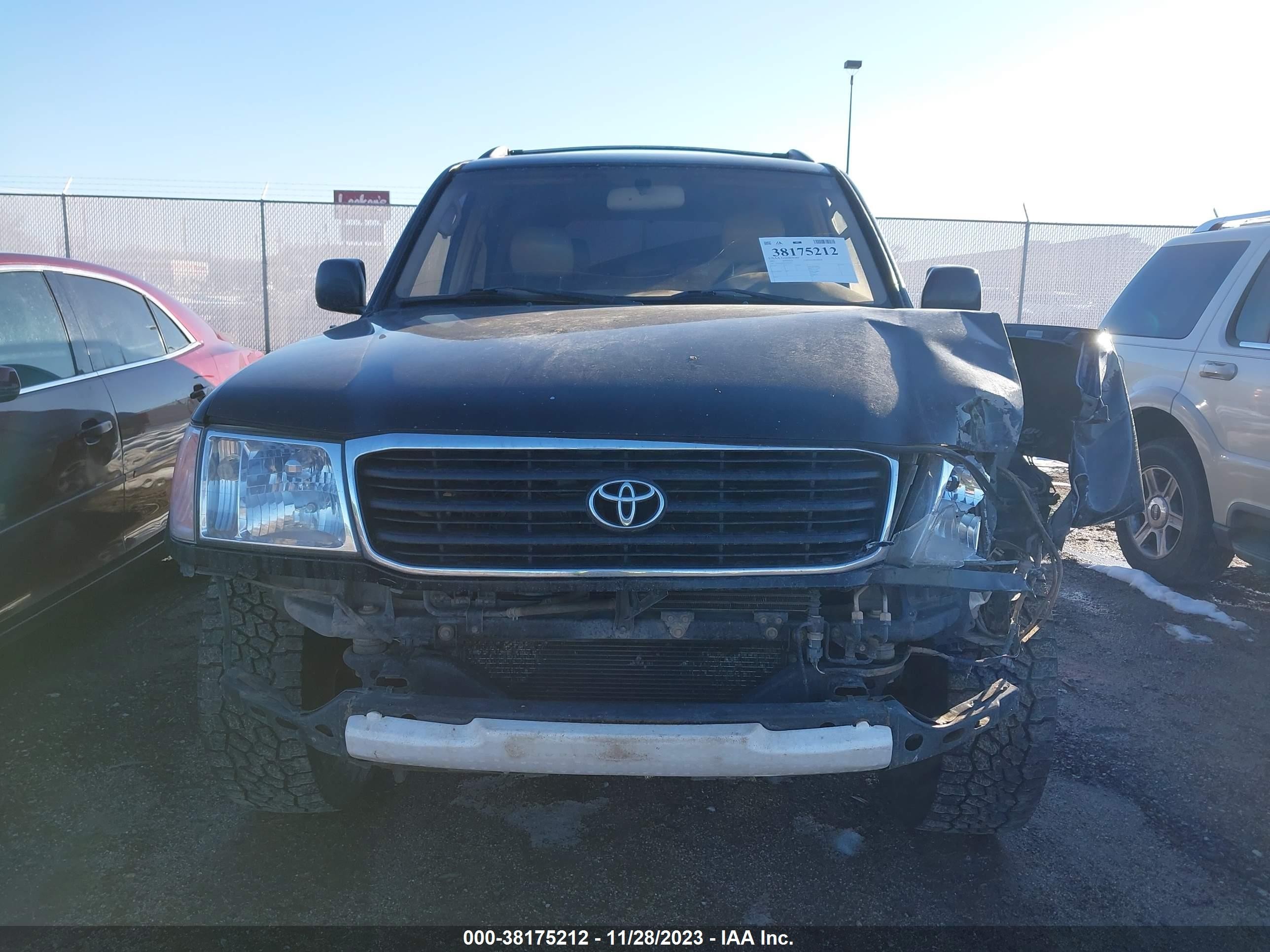 Photo 11 VIN: JTEHT05J312012737 - TOYOTA LAND CRUISER 