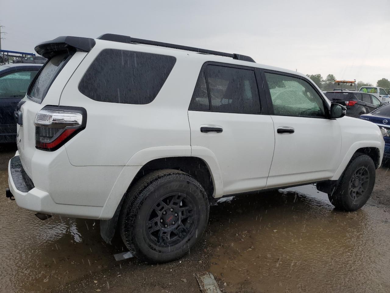 Photo 2 VIN: JTEHU5JR1M5940555 - TOYOTA 4RUNNER 