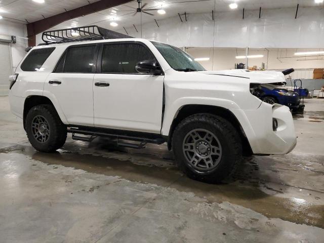 Photo 3 VIN: JTEHU5JR3M5843566 - TOYOTA 4RUNNER 