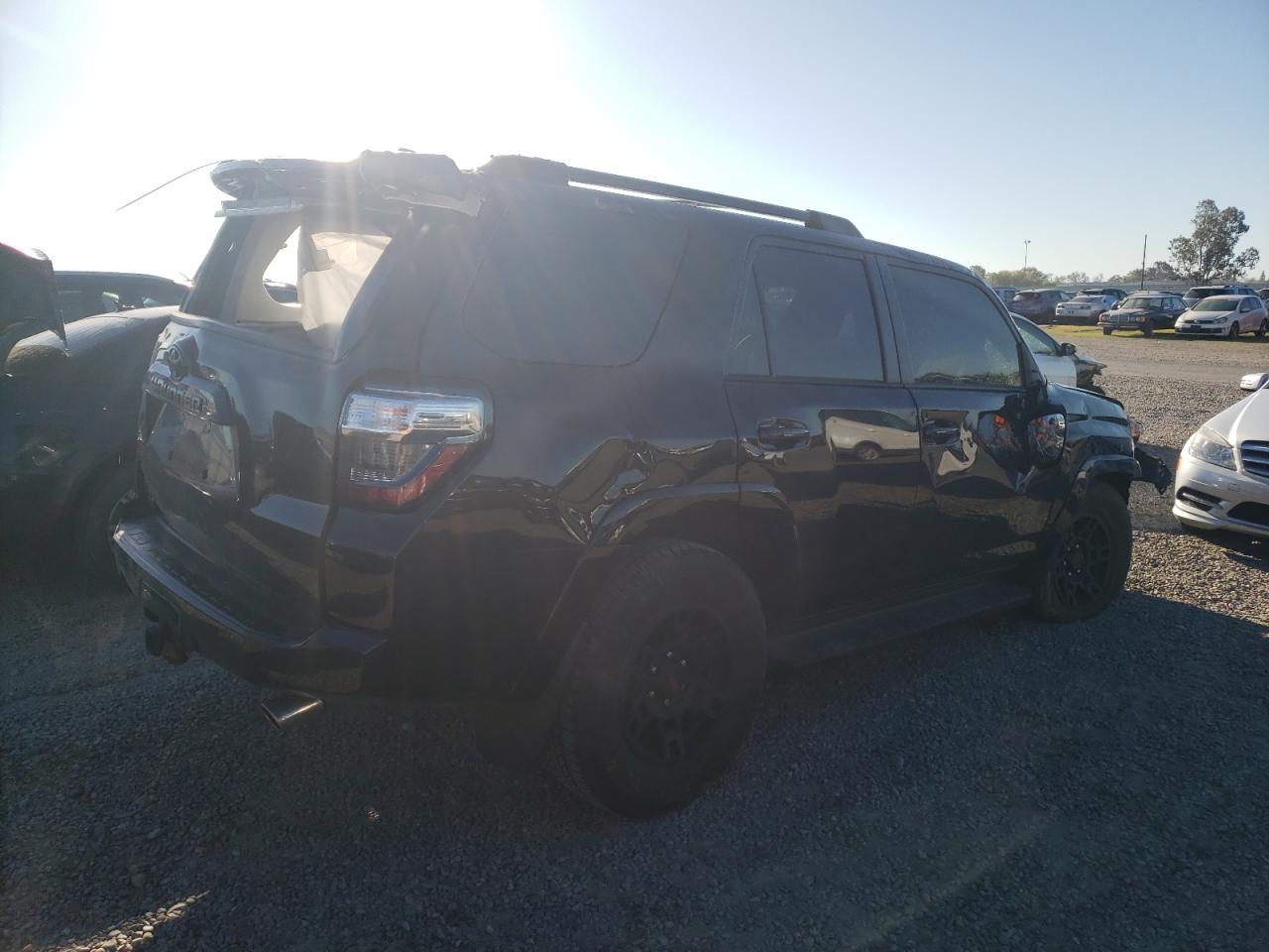 Photo 2 VIN: JTEHU5JR4M5955390 - TOYOTA 4RUNNER 