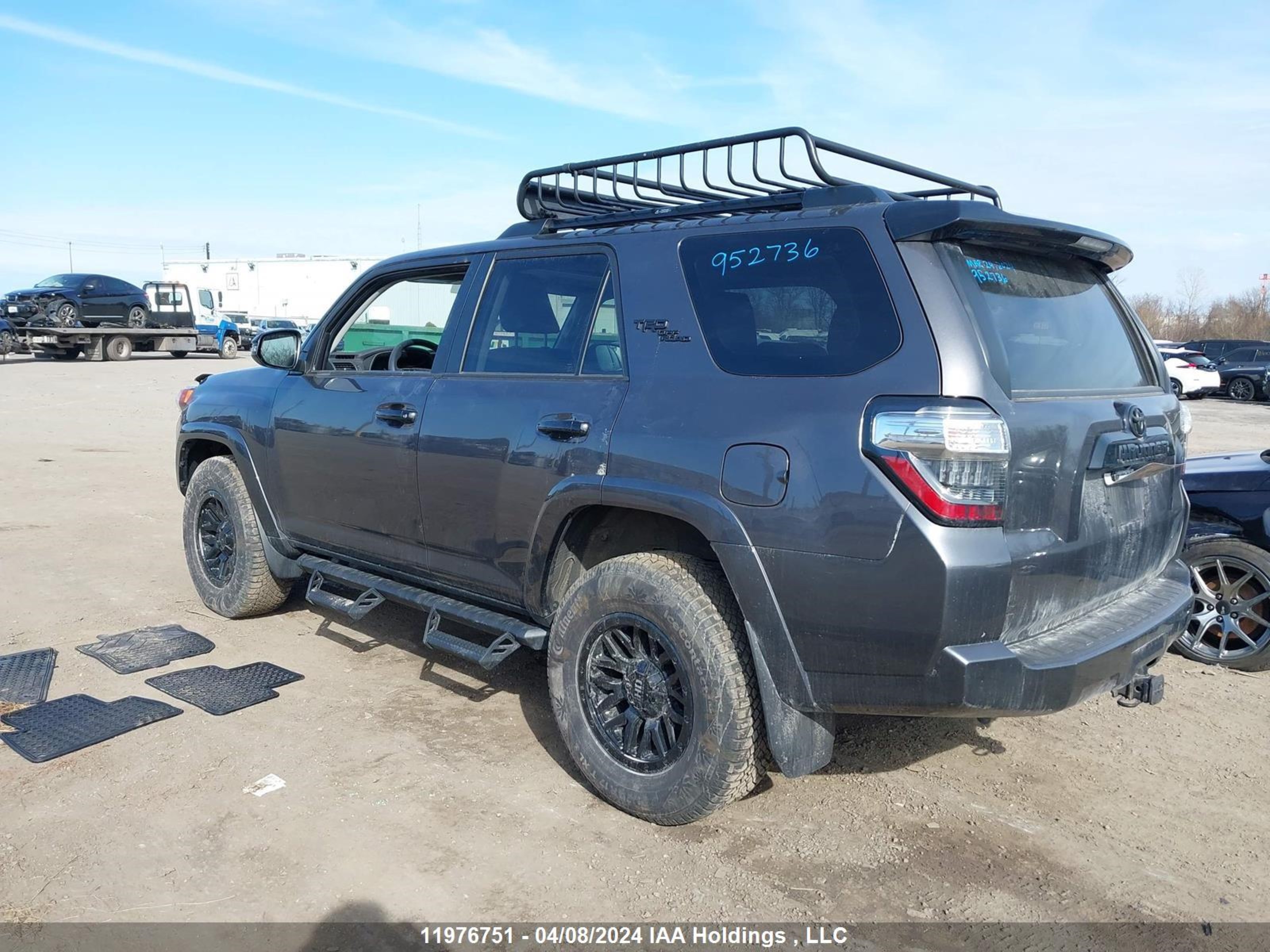 Photo 2 VIN: JTEHU5JRXM5952736 - TOYOTA 4RUNNER 