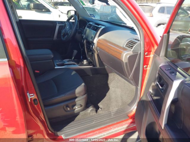 Photo 4 VIN: JTEKU5JR5N6046690 - TOYOTA 4RUNNER 