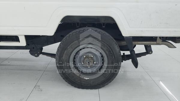 Photo 25 VIN: JTELB71J604317860 - TOYOTA LAND CRUISER 