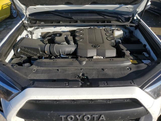 Photo 11 VIN: JTELU5JR0P6142685 - TOYOTA 4RUNNER SE 