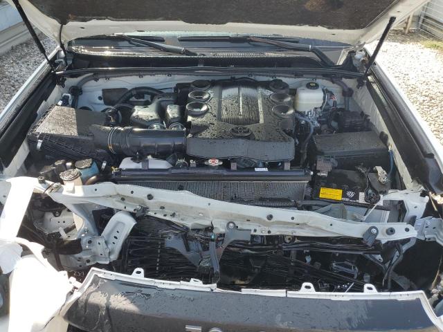 Photo 11 VIN: JTELU5JR1P6128892 - TOYOTA 4RUNNER SE 