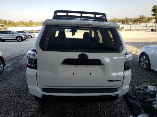 Photo 5 VIN: JTELU5JR4P6107986 - TOYOTA 4RUNNER SE 