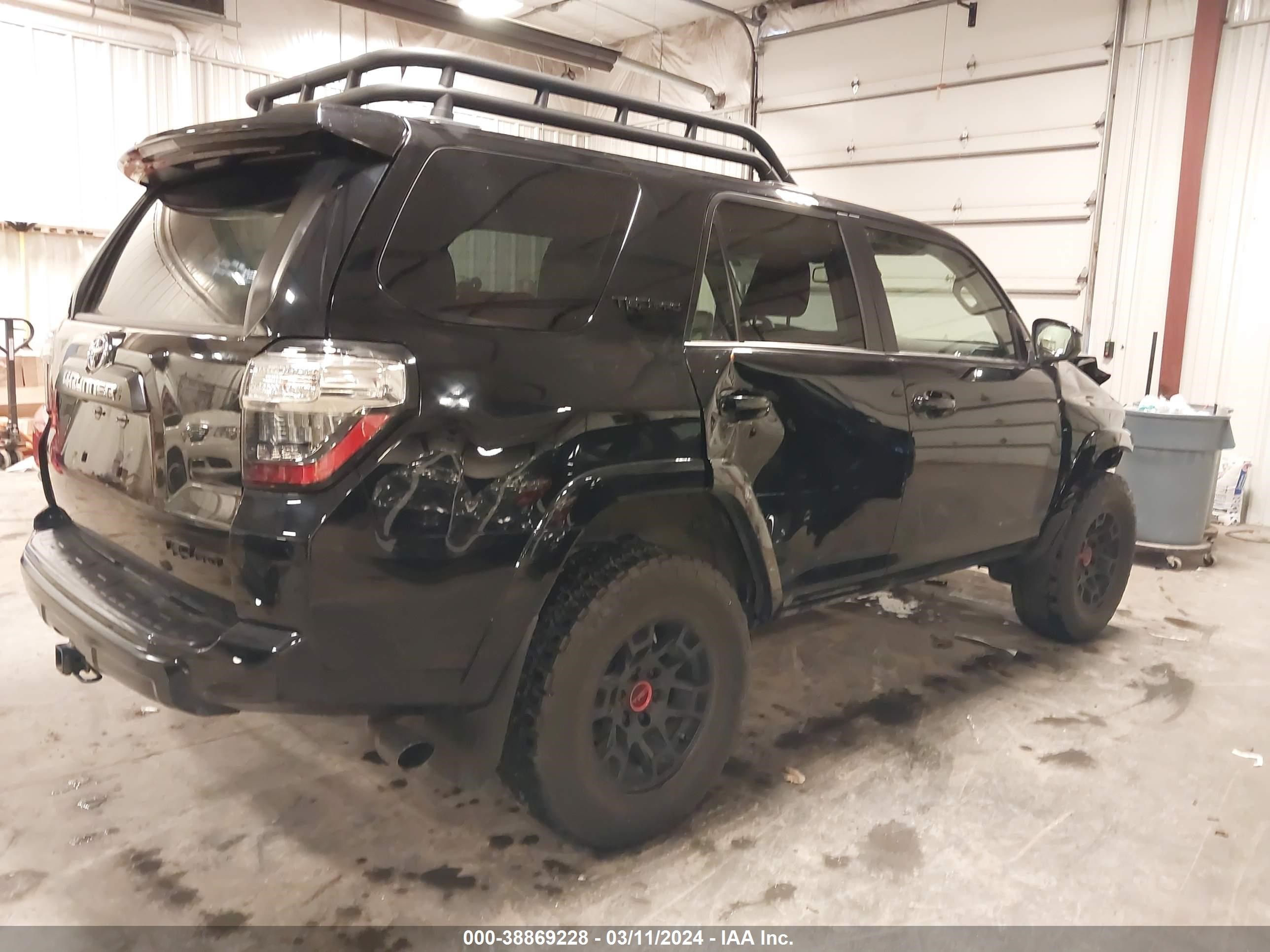 Photo 3 VIN: JTELU5JR7M5844696 - TOYOTA 4RUNNER 