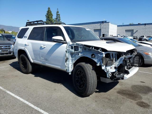 Photo 3 VIN: JTELU5JR8P6135936 - TOYOTA 4RUNNER SE 