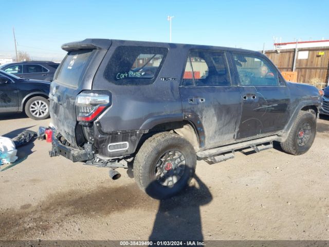 Photo 3 VIN: JTELU5JRXN6069659 - TOYOTA 4RUNNER 