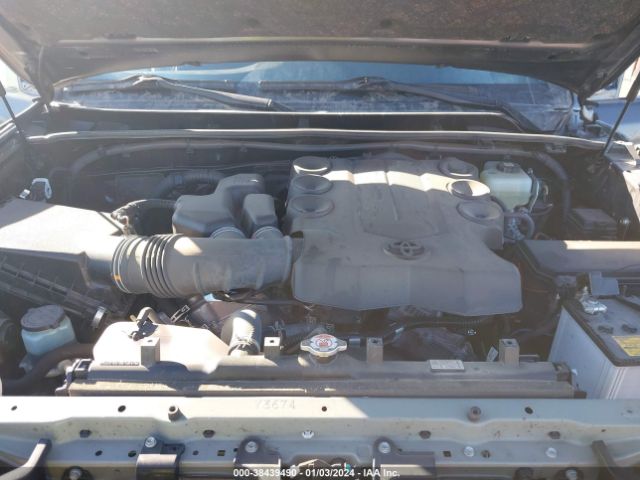 Photo 9 VIN: JTELU5JRXN6069659 - TOYOTA 4RUNNER 