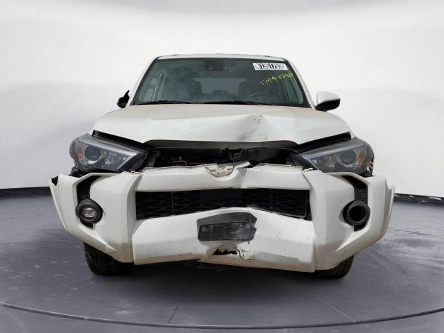 Photo 4 VIN: JTEMU5JR0M5933918 - TOYOTA 4RUNNER SR 