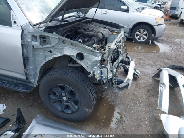 Photo 5 VIN: JTEMU5JR1N6039194 - TOYOTA 4RUNNER 