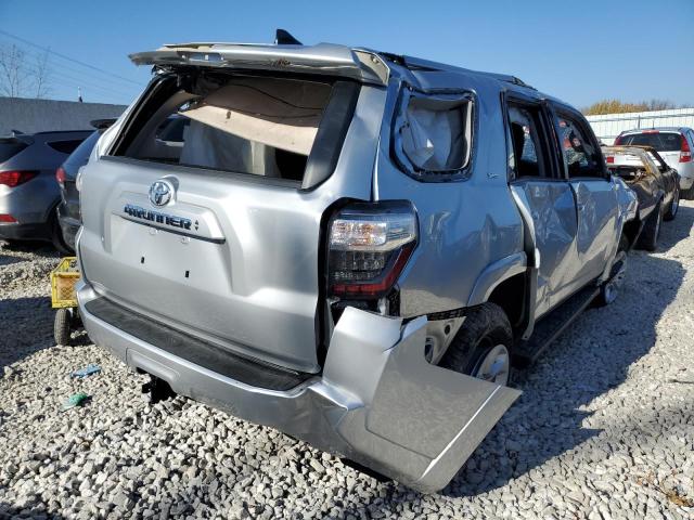 Photo 3 VIN: JTEMU5JR1N6063690 - TOYOTA 4RUNNER SR 