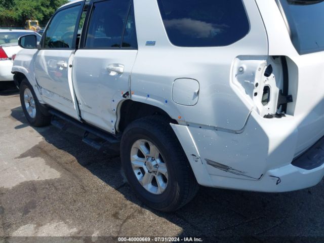 Photo 5 VIN: JTEMU5JR1P6090018 - TOYOTA 4RUNNER 