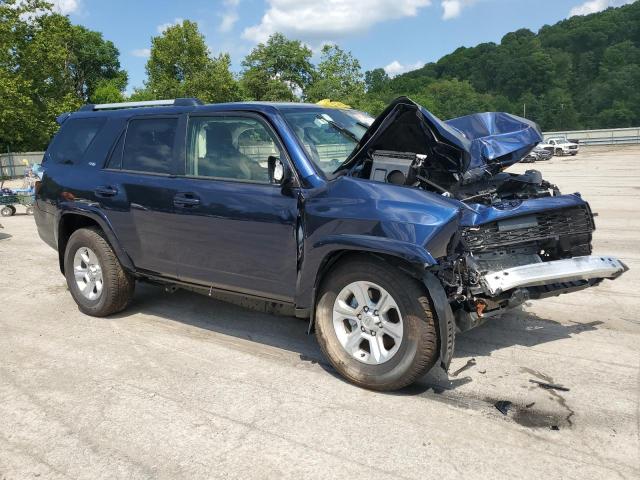 Photo 3 VIN: JTEMU5JR1P6139394 - TOYOTA 4RUNNER SE 