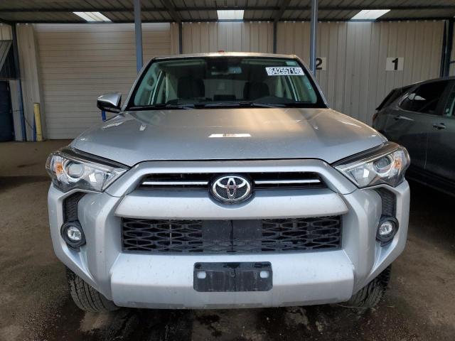 Photo 4 VIN: JTEMU5JR1R6228952 - TOYOTA 4RUNNER 