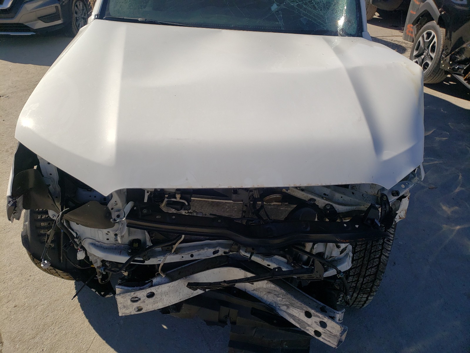 Photo 6 VIN: JTEMU5JR2M5857604 - TOYOTA 4RUNNER SR 