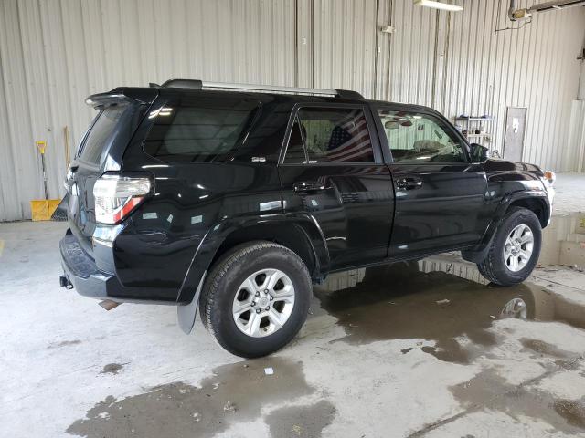 Photo 2 VIN: JTEMU5JR4M5918757 - TOYOTA 4RUNNER SR 