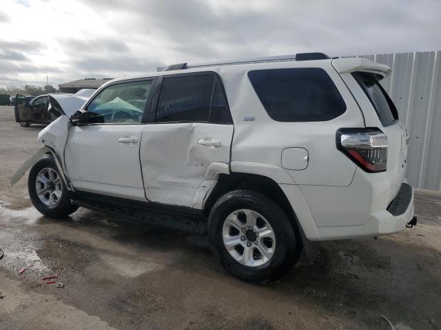 Photo 1 VIN: JTEMU5JR4P6178190 - TOYOTA 4RUNNER SE 