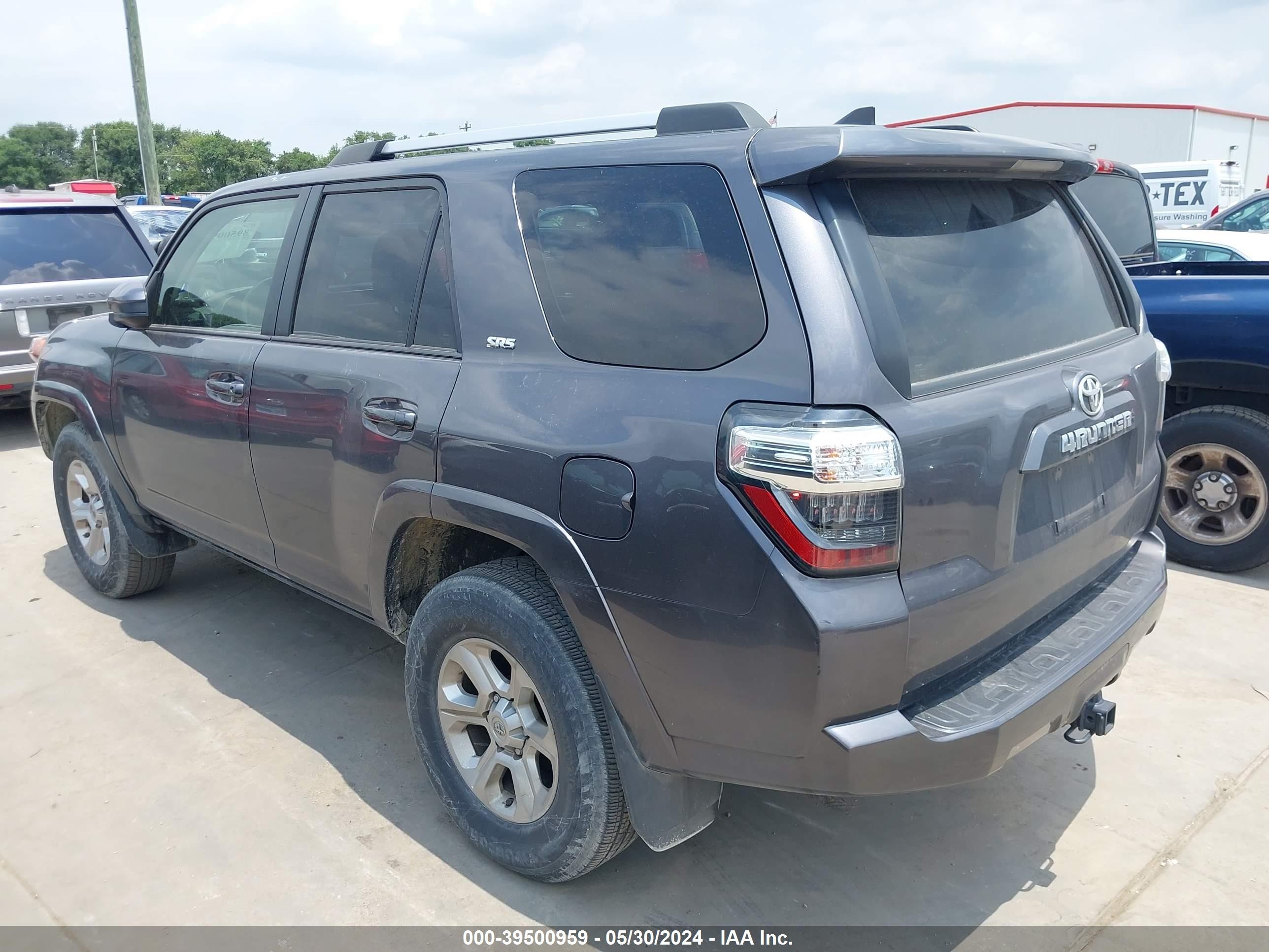 Photo 2 VIN: JTEMU5JR5M5903863 - TOYOTA 4RUNNER 