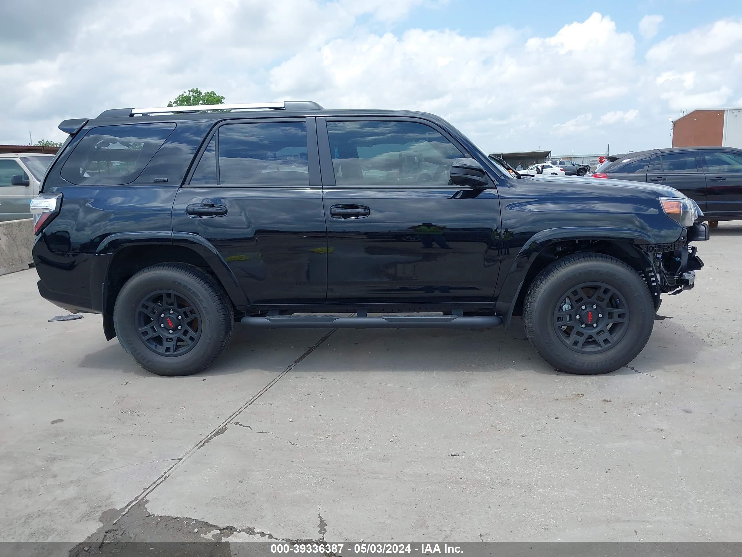 Photo 12 VIN: JTEMU5JR5R6239050 - TOYOTA 4RUNNER 