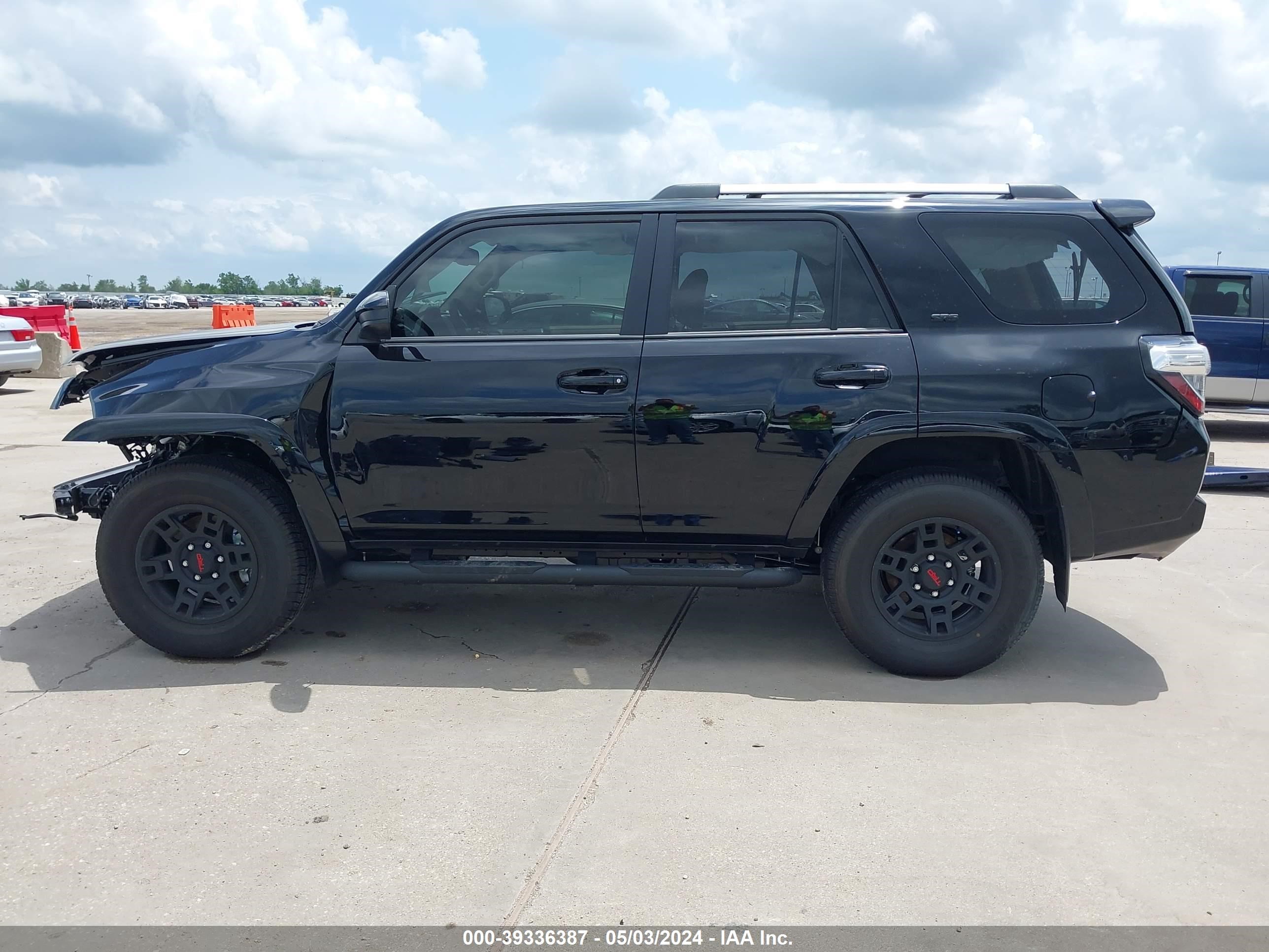 Photo 13 VIN: JTEMU5JR5R6239050 - TOYOTA 4RUNNER 