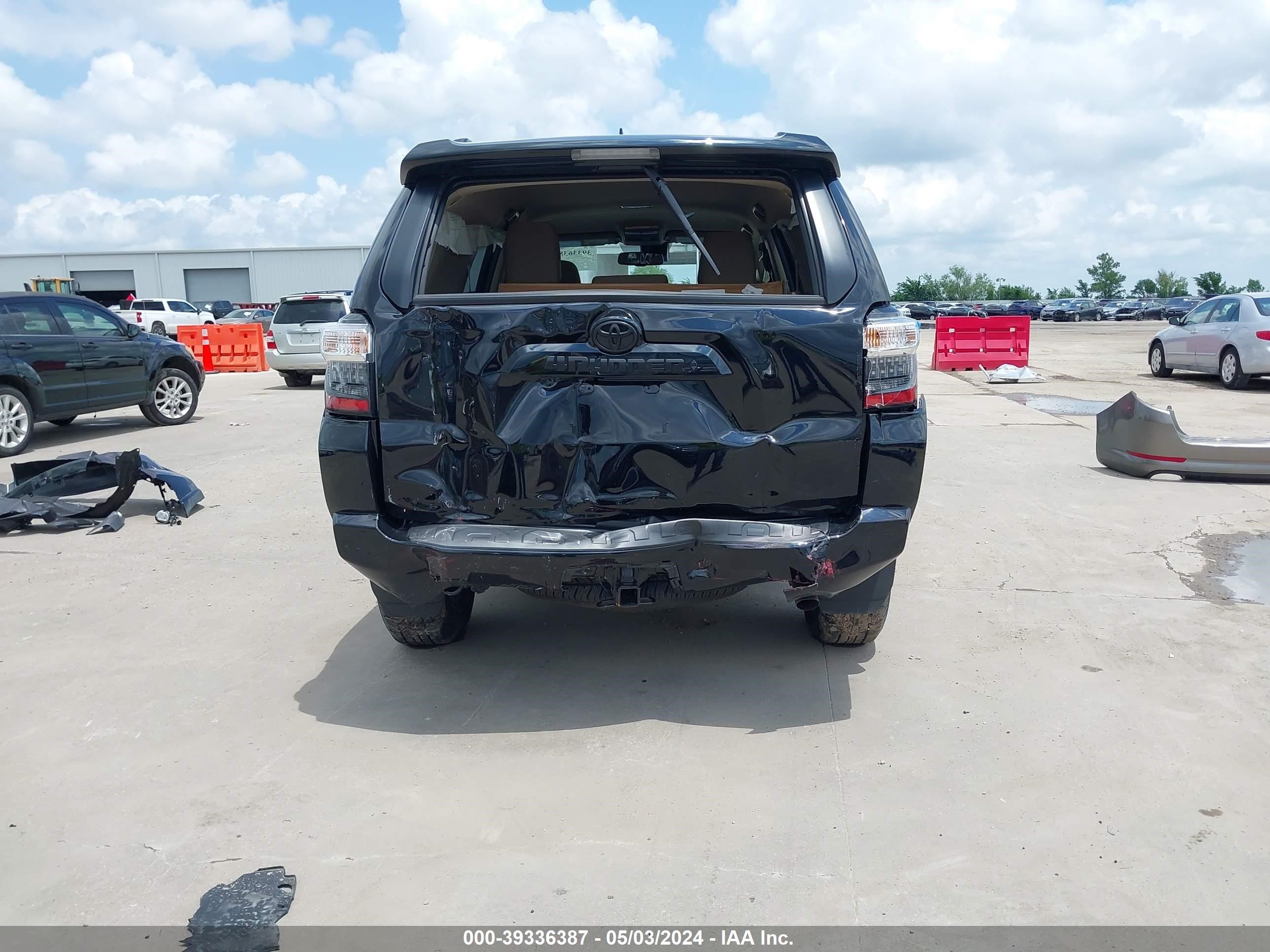 Photo 15 VIN: JTEMU5JR5R6239050 - TOYOTA 4RUNNER 