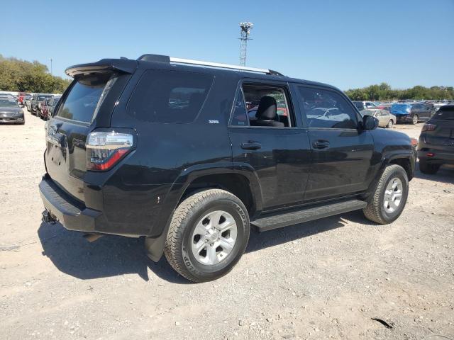 Photo 2 VIN: JTEMU5JR6M5937486 - TOYOTA 4RUNNER SR 