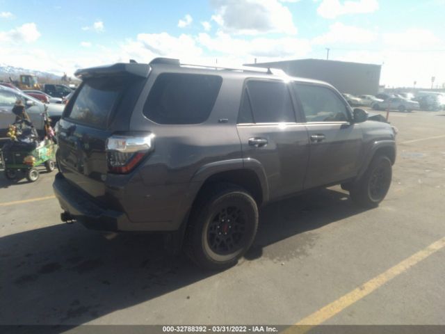 Photo 3 VIN: JTEMU5JR6M5955700 - TOYOTA 4RUNNER 