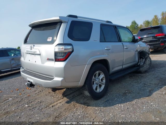 Photo 3 VIN: JTEMU5JR7M5905646 - TOYOTA 4RUNNER 