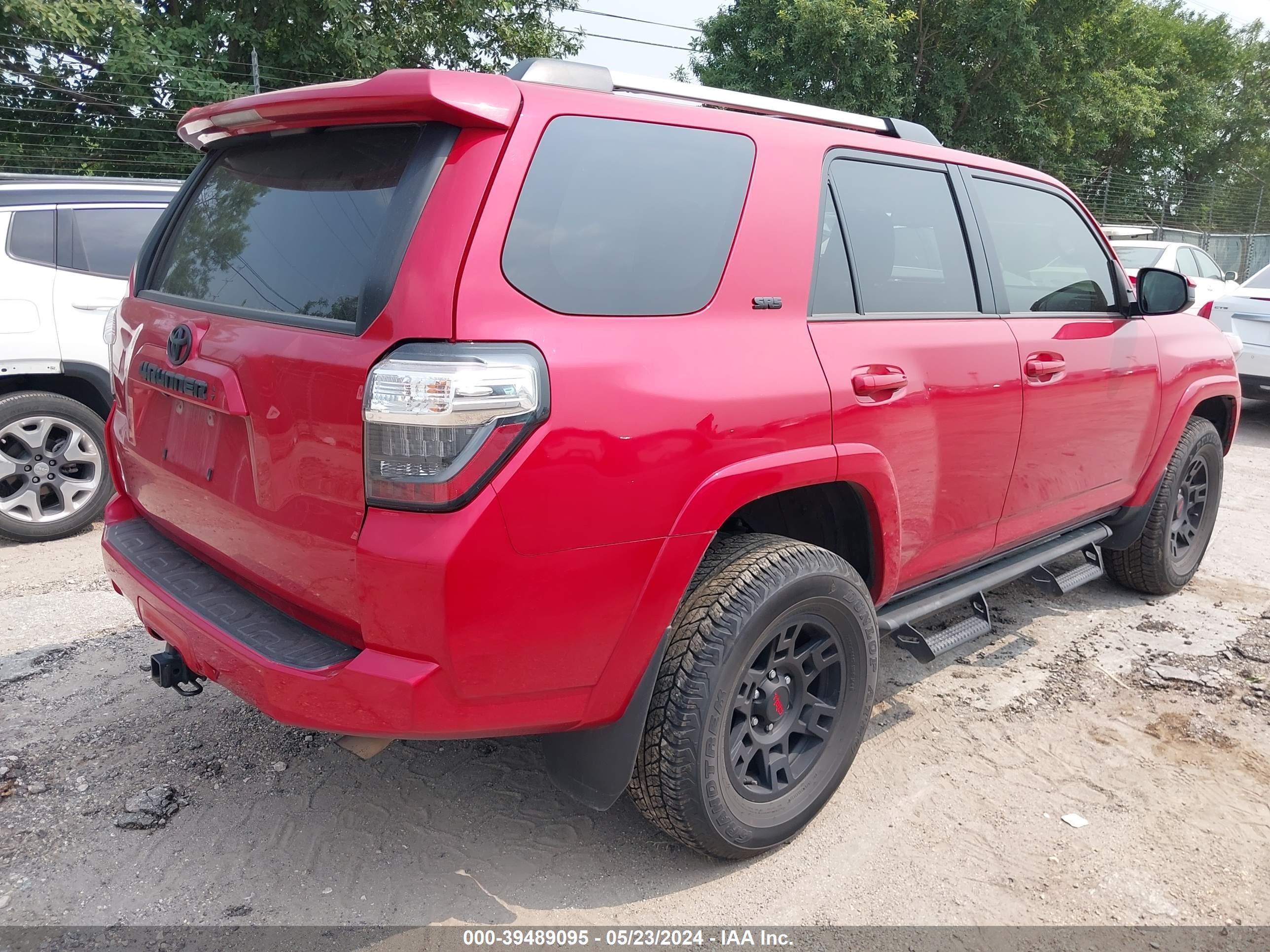 Photo 3 VIN: JTEMU5JR7P6185005 - TOYOTA 4RUNNER 