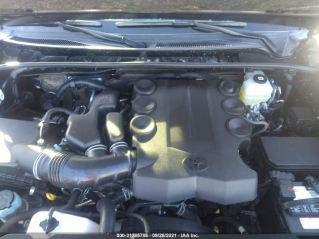 Photo 9 VIN: JTEMU5JR8M5888940 - TOYOTA 4RUNNER 