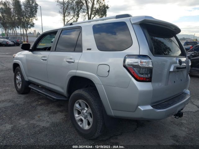 Photo 2 VIN: JTEMU5JR8M5919345 - TOYOTA 4RUNNER 