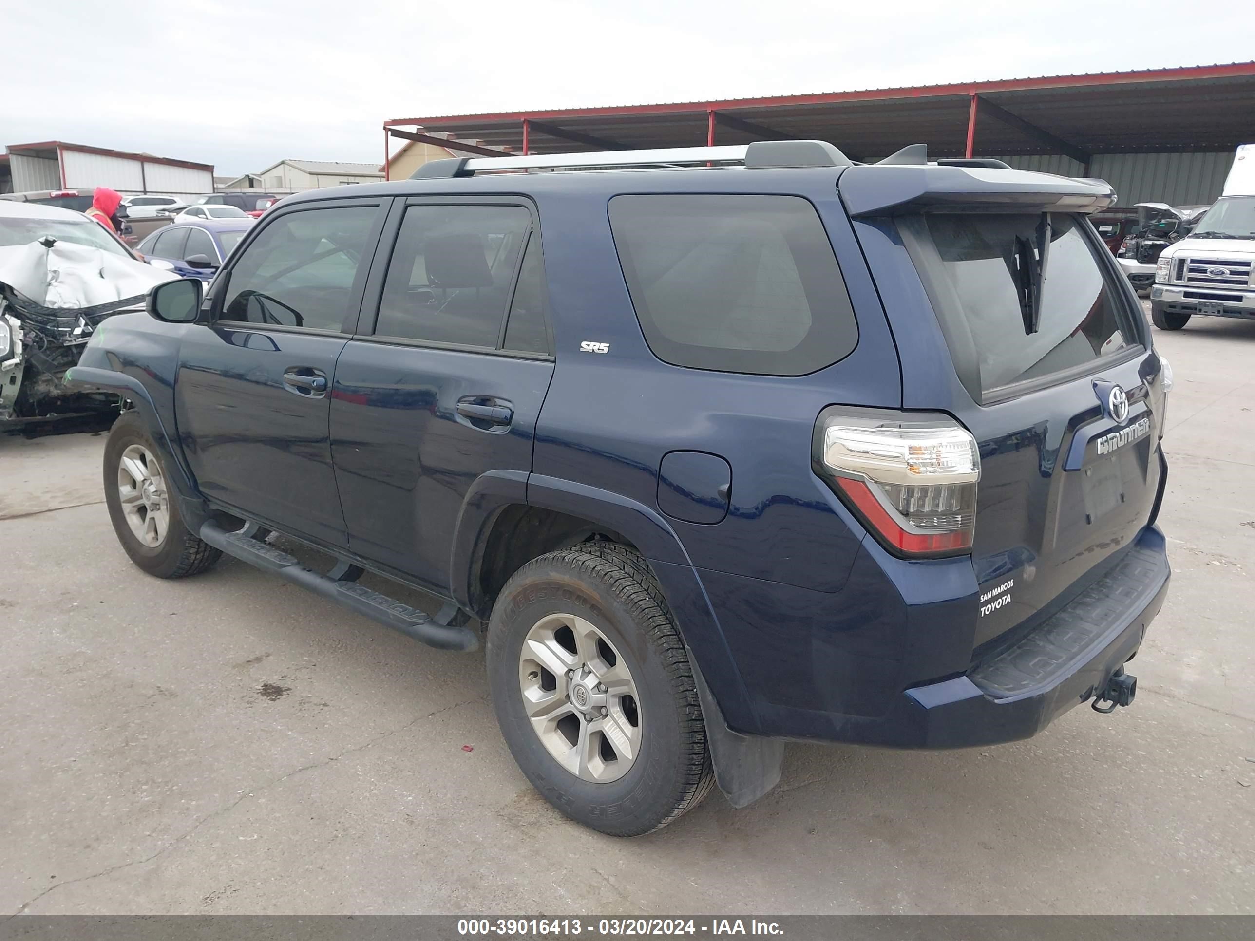 Photo 2 VIN: JTEMU5JR8P6100852 - TOYOTA 4RUNNER 